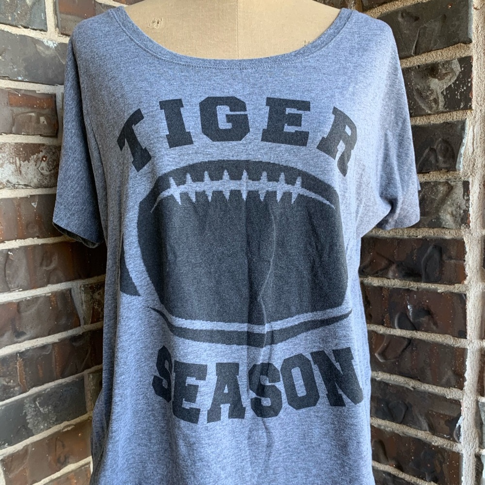 Tee Short Sleeve Grey Tigers Season Football Fan - Large